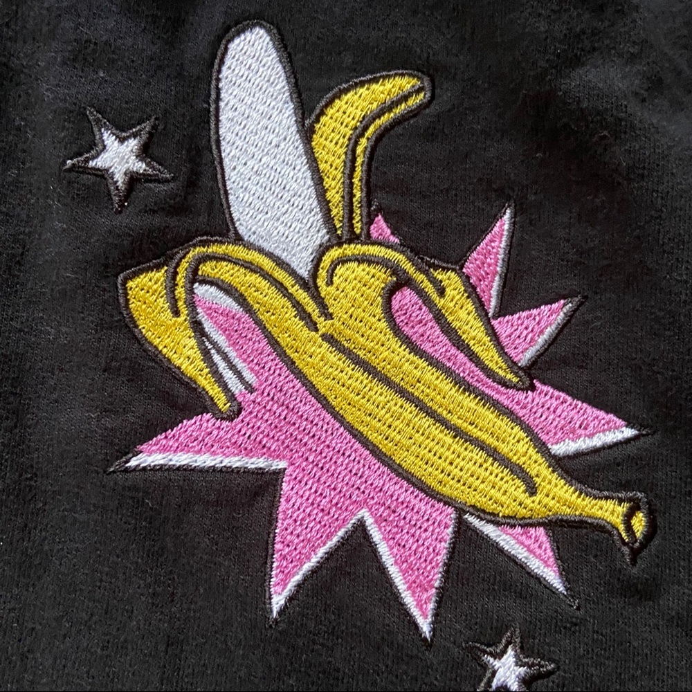 Sweatshirt with Onomatopoeia & Fruit Patches - Picture 3 of 9